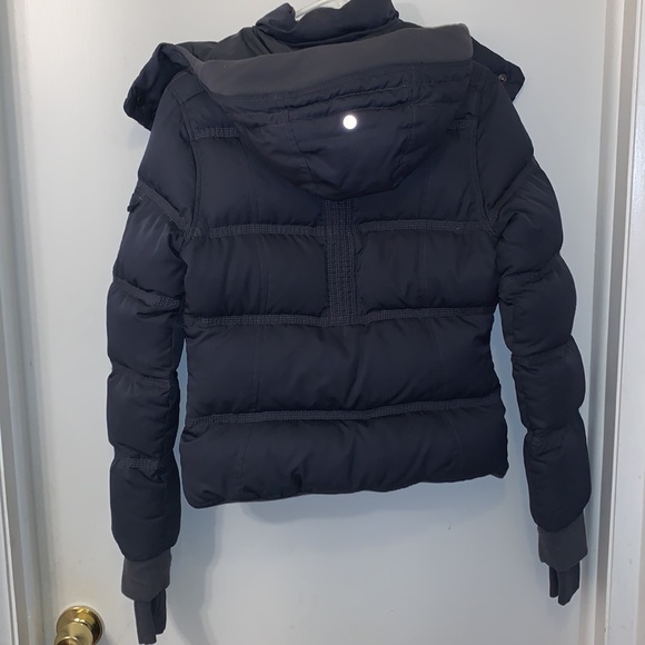 Lululemon Peace of Mind Jacket Sz 6 - Picture 2 of 7